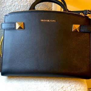 Michael Kors black hand bag